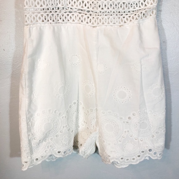 Endless Rose white lace romper - Picture 3 of 6